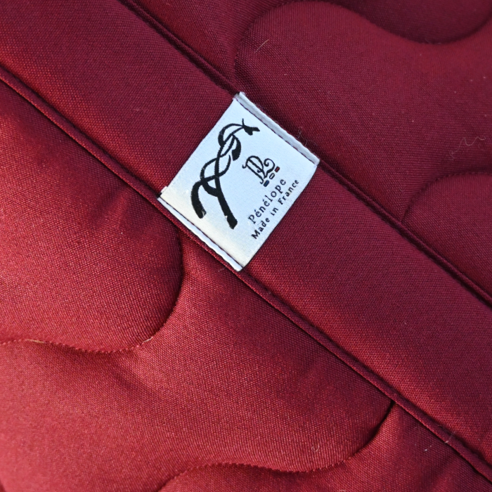 Pénélope Leprevost - Tapis Coupé sport Point Sellier Classique Rouge / Blanc – Image 2