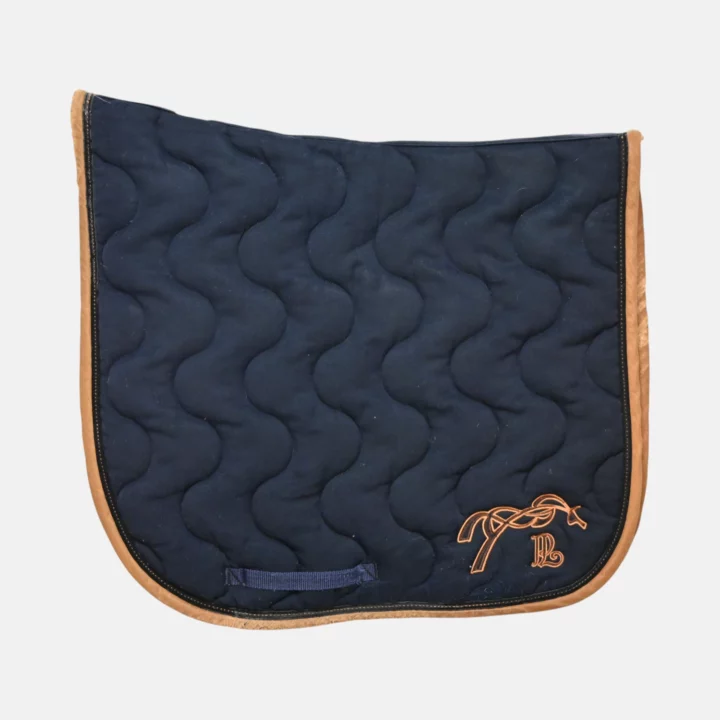 Pénélope Leprevost - Tapis point sellier dressage marine