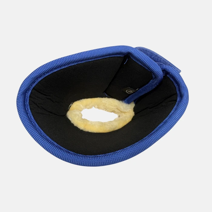 Eskadron - Cloches Classic Sports Fausse Fourrure Bleu Electrique – Image 3