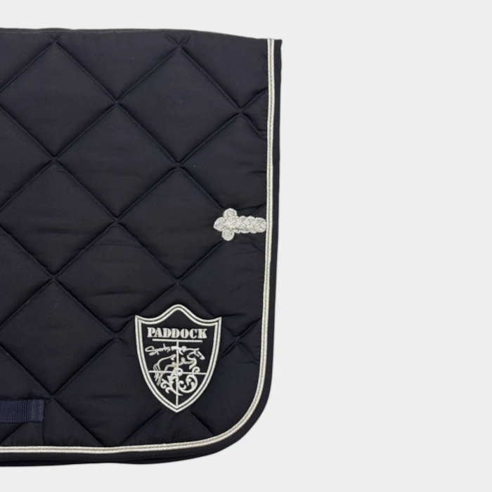 Paddock Sports – Tapis De Dressage Prems Écussons Marine – Image 3